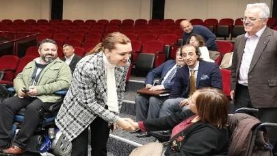 ’Engelsiz Üniversite’ ödüllü DEÜ’den 3 Aralık Mesajı: Hedeflerimize Kararlılıkla Yürüyoruz