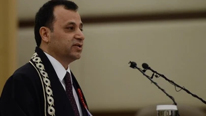 AYM Başkanı Arslan: Uzaktan kumandalı yargı da yargıç da olmaz