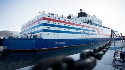 Dünyanın tek yüzer santrali, enerji üretiminin 4’üncü yılında