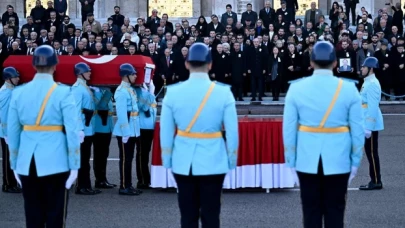 Eski bakan Yaşar Okuyan için Meclis’te cenaze töreni düzenlendi