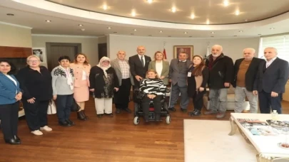 Fatma Kaplan Hürriyet engelli derneklerini ağırladı