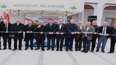 Hüdavendigâr Osmangazi Camii dualarla ibadete açıldı
