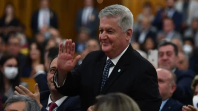 İYİ Parti'de Ahmet Zeki Üçok görevden alındı