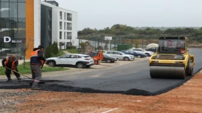 İzmit’te KİPTAŞ Çınar Evlerinin çevresi asfalta kavuştu