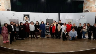Nevşehir Belediye Şehir Tiyatrosu’ndan kahkaha tufanı