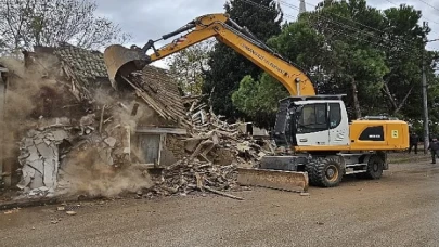 Osmangazi’den mahallelerin çehresini değiştiren yıkım
