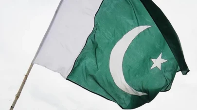 Pakistan, yeni yıl kutlamalarını yasakladı