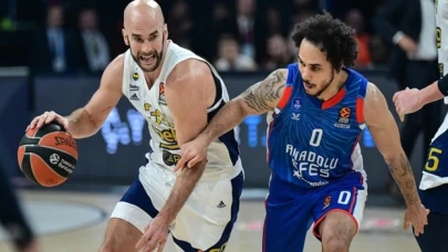 THY Avrupa Ligi'nde Fenerbahçe Beko deplasmanda Anadolu Efes'i mağlup etti