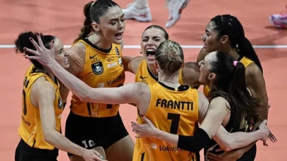 VakıfBank, Dünya Kulüpler Şampiyonası’nda yarı finalde