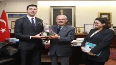 Yılmaz Büyükerşen’i duygulandıran ziyaret