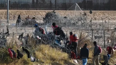 ABD-Meksika sınırından izinsiz geçişler aylık rekor seviyeye ulaştı