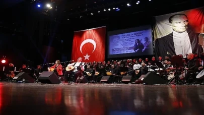 AKM’de türkü dolu gece