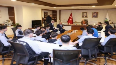 Başkan Çiftçi, şampiyon futbolcuları ağırladı