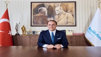 Beylikdüzü Belediye Başkanı Mehmet Murat Çalık yeniden aday