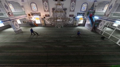 Büyükşehirden ibadethane ve evlere temizlik hizmeti