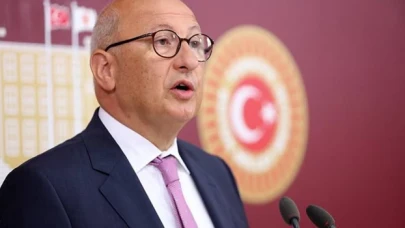 CHP'li Utku Çakırözer: 1 yıl içinde gazeteciler tam 553 kez hakim karşısına çıktı; haberini, sosyal medya paylaşımını savundu