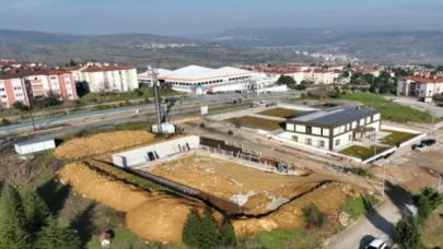 İzmit Ayazma Mahallesinde futbol sahasına adım adım