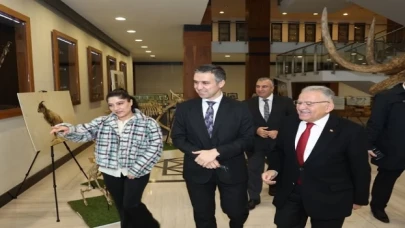 Kayseri Fosil Sergisi’ne ziyaretçi akını