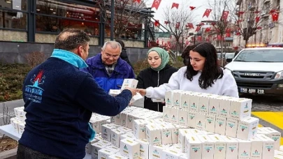 Nevşehir Belediyesi’nden vatandaşlara kandil simidi ikramı