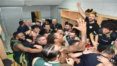 Potanın Tarzanları Karşıyaka’ya ilk mağlubiyeti tattırdı!