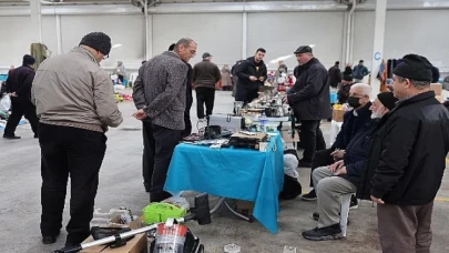 Selçuklu 2. el pazarı yoğun ilgi görüyor