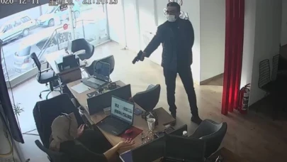 Yargıtay “olay yerini terk etmeyip sağlıkçıları arayan katile indirim uygulanmadığı” için müebbet hapis cezasını bozdu