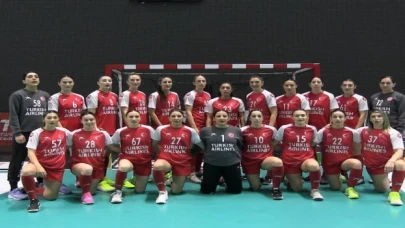 A Milli Kadın Hentbol Takımı, medya ile bir araya geldi
