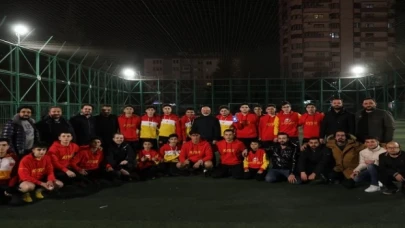 Ahmet Çolakbayrakdar halı ’sahada’ ter döktü