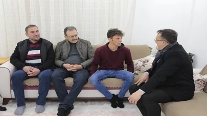 Ak Parti Belediye Başkan Adayı Savran’dan ev ziyaretleri