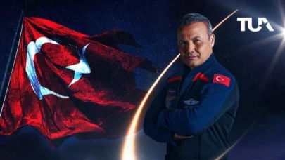 Alper Gezeravcı ve ve Ax-3 ekibi Dünya'ya döndü