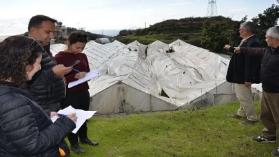 Antalya Büyükşehir Alanyalı üreticilerin yaralarını sarıyor