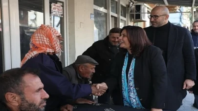 Aydın Büyükşehir Belediye Başkanı Özlem Çerçioğlu Germencik Pazarı’nda Vatandaşlarla Bir Araya Geldi