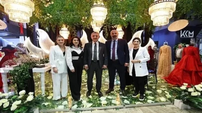 Başkan Büyükakın, Kocaeli Evlilik Fuarını ziyaret etti
