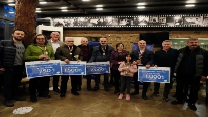 Beylikdüzü’nde emekliler için ödüllü tavla turnuvası