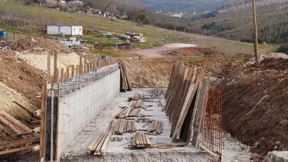 Derince’de Dere Islah Çalışması Yapılıyor