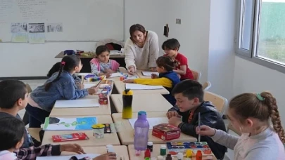 Didim Belediyesi açmış olduğu resim kurslarında geleceğin ressamlarını yetiştirmeye devam ediyor