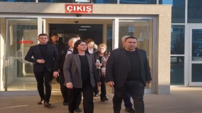 Edirne’de Ciravoğlu çekildi, Akın resmen CHP’nin adayı