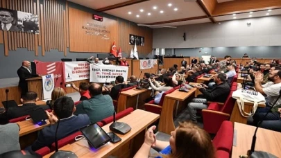 Egeşehir’de toplu sözleşme sevinci  “Son nefesime kadar emeğin hakkını koruyacağım”