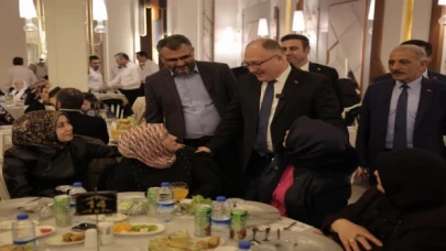 “Esnafımızın desteği ile hizmet ve eser siyasetine devam edeceğiz”