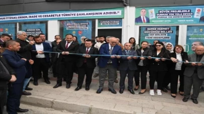 Gördes’te Cumhur İttifakı Seçim Bürosu açıldı