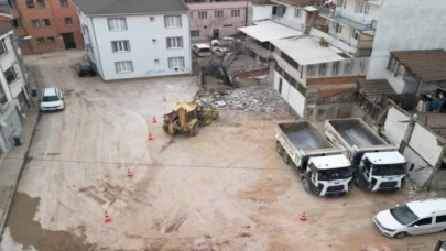 İnegöl’de kamulaştırılan binalar otopark oluyor