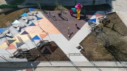 İzmit Belediyesi, Hatipköy’e yeni bir park kazandırdı