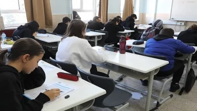 Konya Büyükşehir LGS ve TYT Öğrencilerini Sınavlara Hazırlıyor