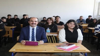 Konya’da üniversiteye hazırlanan öğrencilere ikinci ödeme