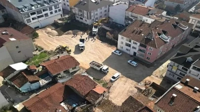 Mahalle Aralarındaki Atıl Alanlar Otoparka Dönüşüyor