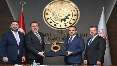 Nevşehir Belediye Başkanı Dr. Mehmet Savran ve AK Parti Nevşehir Milletvekilleri, Sanayi ve Teknoloji Bakanı Mehmet Fatih Kacır’ı ziyaret etti