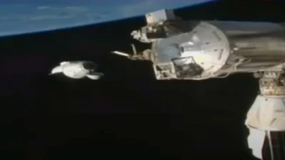 Saat 16.30’da dünyaya iniyorlar