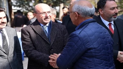 Selçuklu Belediye Başkanı Ahmet Pekyatırmacı, Cuma buluşmaları kapsamında Horozluhan  Mahallesi’nde vatandaşlarla bir araya geldi