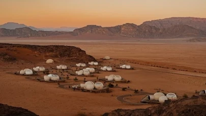 Sony’den Sınırları Zorlayan Lens Teknolojisi: F2.8 G Lens™ FE 24-50 mm