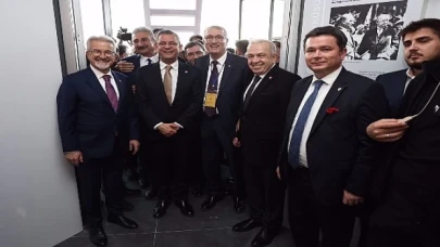 Türkiye’nin en kapsamlı Sağlık Müzesi’nin açılışını Özgür Özel yaptı